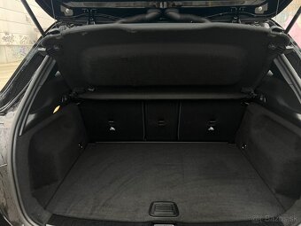 Mercedes Benz GLA180 A/T - 13