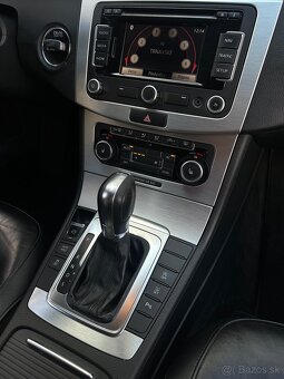 Volkswagen Passat B7 2.0TDI DSG sedan - 13