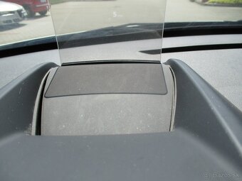 PEUGEOT 3008 Hybrid 4x4 Allure Pano HUD Navi LED - 13