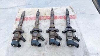 Vstreky - peugeot -citroen bosch - ford - mazda siemens - 13