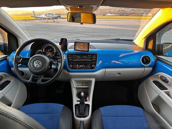 Volkswagen e-up - 13