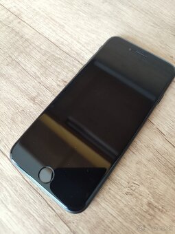 Apple iPhone SE 2020 (2nd gen) - ako nový / v záruke - 13