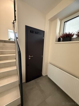 Útulná podkrovná garsónka na prenájom - 13
