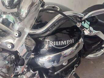 TRIUMPH ROCKET III Roadster - 13