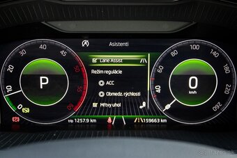Škoda Superb 2.0 TDI 4x4 Style DSG - 13