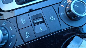 Volkswagen Touareg II 3.0 V6 TDI 240k BMT Premium 4XMOTION - 13