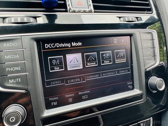 Volkswagen Golf VII R 2.0 tsi 221kw DSG 4motion - 13