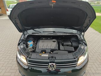 Volkswagen Touran 2,0 TDI, Highline, model 2014 - 13