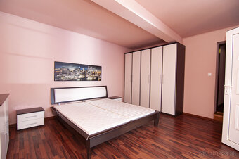 Predaj 7-izb. dom s bazénom na pozemku 561m2, Malé Leváre - 13