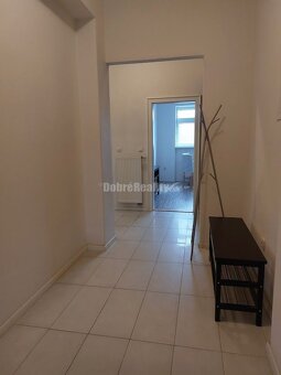 PRENÁJOM: VEĽKOMETRÁŽNY 2 IZBOVÝ BYT S 2 LOGGIAMI, CENTRUM - 13