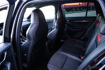 Škoda Octavia Combi 2.0 TDI DPF RS DSG - 13