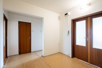 Na predaj 3-izbový byt s lodžiou v centre mesta Poprad - 13