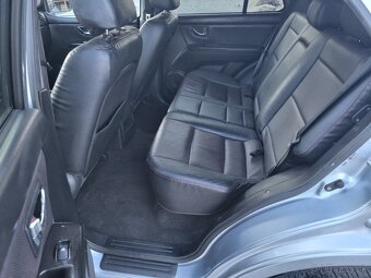 KIA SORENTO 2,5CRDi 4x4 - 13