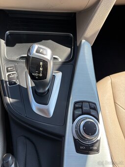 BMW Rad 3 Touring 320d xDrive Luxury Line A/T - 13