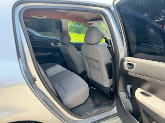 Peugeot 307 1.6 XT - 13