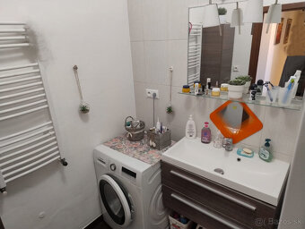 SENEC – NA PREDAJ moderný 2 izbový byt s loggiou bez investí - 13