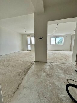 Predaj 5 izb.rodinný dom Hlohovec- NováŠtvrť - 13