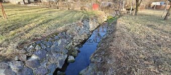 SLOVREAL: Pozemok s chalupou v nádhernom prostredí Malých Ka - 13