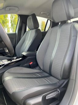 Peugeot 208 1.2 PureTech 100 Allure Pack EAT8 - 13