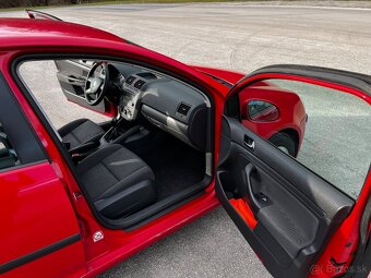 Volkswagen Golf V, 2,0SDI 55kW r.v. 2004 - 13