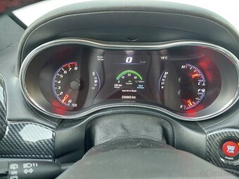 Jeep Grand Cherokee SRT 6.4L HEMI® V8 - 13