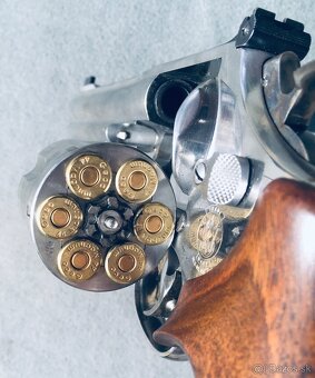 Revolver Smith&Wesson .44 Magnum - 13
