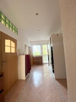 Rodinný dom v centre Piešťan - Ideálne bývanie pre rodinu - 13
