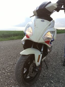 Skúter 50cc - 13