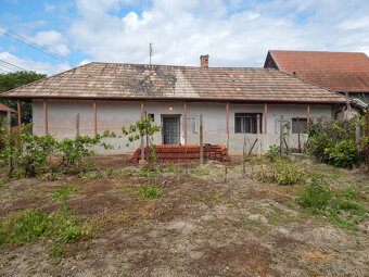 Na predaj 3 izbový dom, vhodný aj  na chalupu v Kameníne. - 13