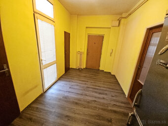 Tehlový 3 izbový byt v centre BA na Živnostenskej ulici, pre - 13