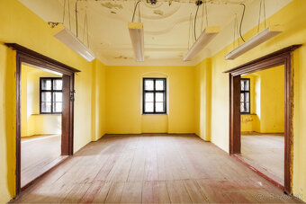 Kaštieľ plný krásnej histórie Záborské - 13