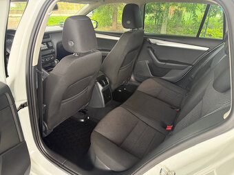 Škoda Octavia Combi 1.6 TDI 110k Ambition - 13