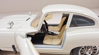 1:18 JAGUAR E COUPE , k - 13