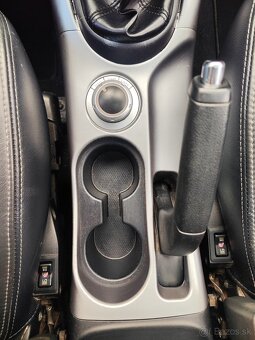 Mitsubishi Outlander 2.0 DI-D, 7 miest, 4x4 - 13