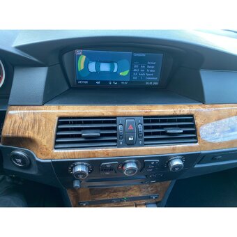 BMW e60 525d - 13