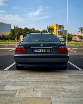 BMW 740iL E38 - 13