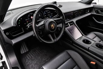 Porsche Taycan - 13