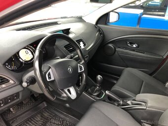 Renault megane combi 2015 - 13