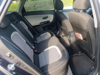 Kia Cee´d combi, 1,6 CRDi 94KW (128k), PLATINUM+Panorama atd - 13