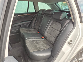 Škoda Superb 3,6 FSi V6 DSG Alcantara Combi TZ 199.999Kč - 13