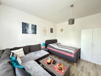 KVP - BAUEROVA 2 IZBOVÝ BYT 51 M2, MUROVANÉ JADRO, PLASTOVÉ  - 13