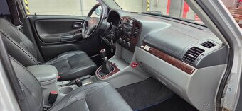 Suzuki Grand Vitara 2.0 BENZíN 4X4 SPECIAL EDITION - 13