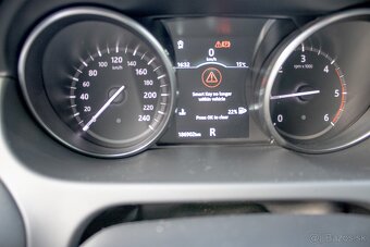 Land Rover Discovery Sport - 13