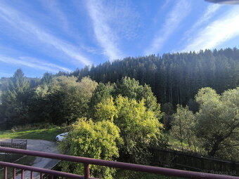 - R E Z E R V O V A N É - DOM CHALUPA V TICHEJ BOČNEJ ULICI  - 13