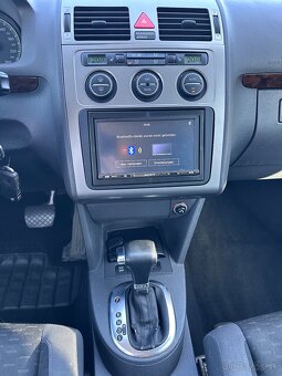 Volkswagen Touran 1.9 TDI DSG - 13