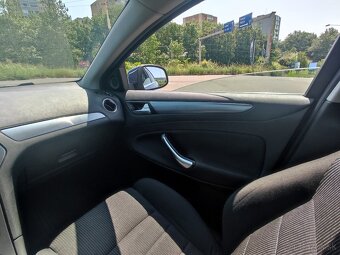 Ford Mondeo 2.0 EcoBoost SCTi Titanium PowerShift - 13