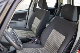 Suzuki SX4. - 13