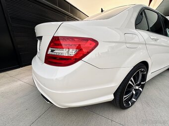 Mercedes-Benz C 300 CDI 4MATIC | 170 kW | FULL výbava - 13