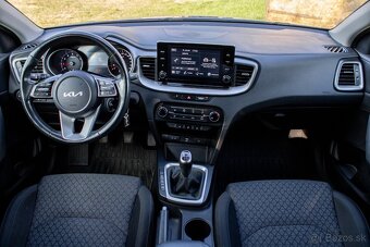 Kia Ceed SW 1.5 T-GDi Silver 2022 - 1.MAJITEĽ - 13