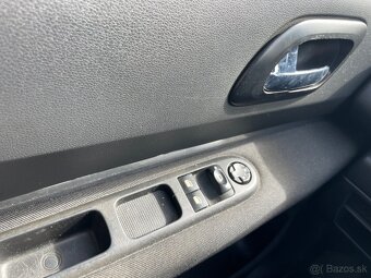 Peugeot 5008 - 13